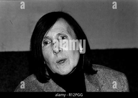 Archivi 80ies: Ritratto di French film maker Yannick Bellon, Lione, Francia Foto Stock