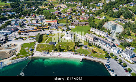 Norheimsund. Il centro amministrativo del comune di Kvam in Hordaland county, Norvegia. Foto Stock