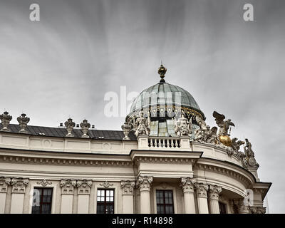 Colpo di alcuni dettagli del bellissimo palazzo di Hofburg di Vienna city centre Foto Stock