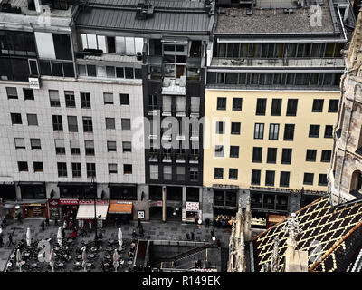 Vista panoramica del centro di Vienna e il San Spethens cattedrale in un giorno nuvoloso Foto Stock