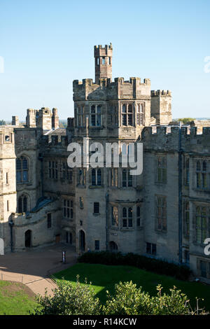 Castello principale hall, intrattenimento e ristorante edificio. Il Castello di Warwick, Inghilterra Foto Stock