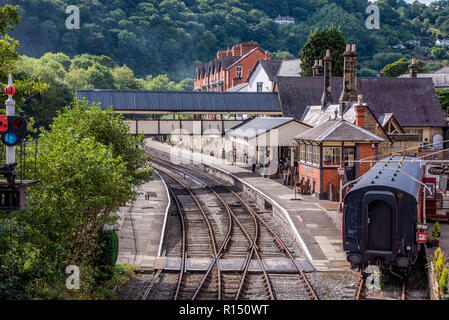 LLANGOLLEN, Regno Unito - 04 settembre: Vista di Llangollen Railway Station, un tradizionale vecchio stazione ferroviaria nel Galles del Nord su 04 Settembre 2018 Foto Stock