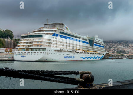 Kreuzfahrtschiff Aidasol, Schiffsanleger, Funchal, Madeira, Portogallo Foto Stock