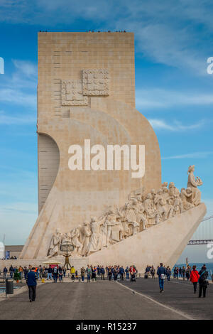 Denkmal der Entdeckungen Padrao dos Descobrimentos, Belem, Lisbona, Portogallo Foto Stock