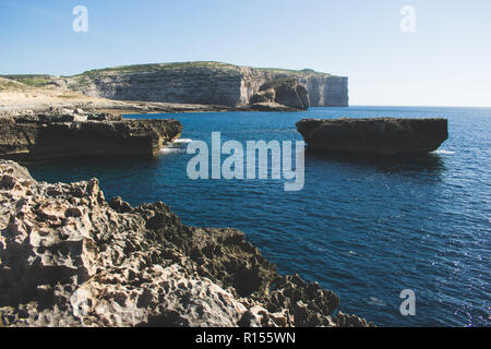 Finestra Azure / finestra Dwejra (arco naturale crollato) sull'isola di Gozo, Malta Foto Stock