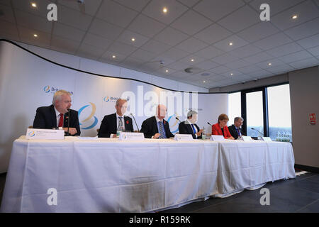 (Da sinistra a destra) Primo Ministro del Galles Carwyn Jones, UK Cabinet Office ministro David Lidington, Chief Minister dell'Isola di Man Howard Quayle, Taoiseach Leo Varadkar, Primo ministro di Scozia Nicola storione e Chief Minister di Jersey John Le Fondre presso il British Consiglio irlandese il XXXI Incontro al vertice a Comis Hotel sull'Isola di Man. Foto Stock