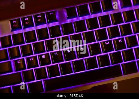 Con retroilluminazione a LED Cherry MX tastiera con basso profilo keyswitches meccanico sul display al CES (Consumer Electronics Show di Las Vegas, NV, Stati Uniti d'America. Foto Stock