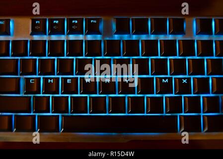 Con retroilluminazione a LED Cherry MX tastiera con basso profilo keyswitches meccanico sul display al CES (Consumer Electronics Show di Las Vegas, NV, Stati Uniti d'America. Foto Stock