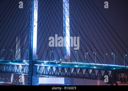 Yokohama Bay Bridge visto dalla collina parco con vedute del porto Foto Stock