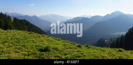 Mangfall montagne con Hochmiesing, Lämpersberg, Rotwand, Hinteres Sonnwendjoch, austriache e bavaresi Schinder Foto Stock