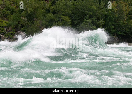 Fiume Niagara Classe 6 rapide Foto Stock