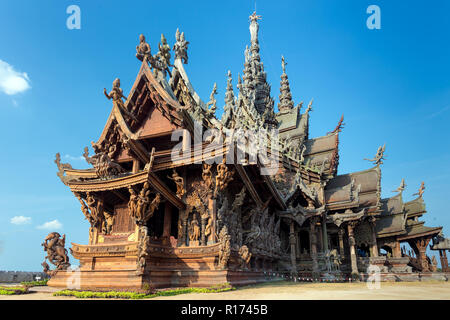 Il santuario di legno della verità, buddista, il cinese e il tempio indù, a Pattaya, Thailandia Foto Stock