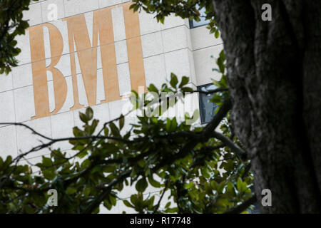 Un segno del logo al di fuori di una struttura occupata dalla diffusione di musica, Inc. (BMI) a Nashville, nel Tennessee, il 9 ottobre 2018. Foto Stock