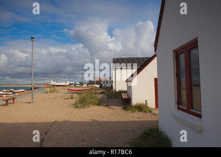 Klitmoller, Denmark-August 15,2018: Le barche sulla spiaggia di Klitmoller.freddo Klitmoller Hawaii è famoso per essere europe best windsurf e kite Foto Stock