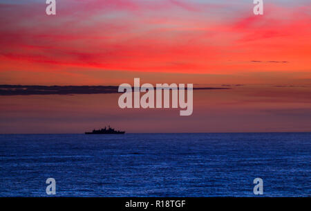 NRP Corte-Real (F332) Un Vasco da Gama-class frigate azionato dalla marina portoghese. Foto Stock