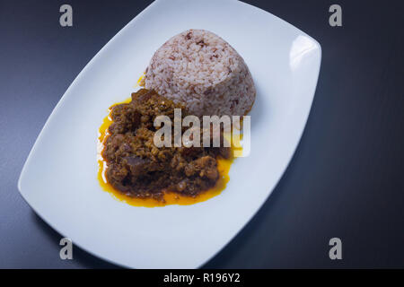 Ofada riso e fonte Foto Stock