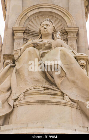 Una vista tipica a Buckingham Palace Foto Stock