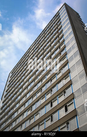 Utrecht, Paesi Bassi - 5 Maggio 2006: dormitorio a Utrecht (Paesi Bassi) all'Ina Boudier-Bakkerlaan. Foto Stock