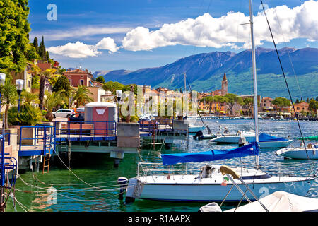 Toscolarno Maderno villaggio sul Lago di Garda vista, regione Lombardia di Italia Foto Stock