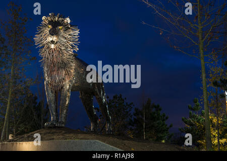 CS Lewis Square Connswater Comunità Greenway Newtownards Road Holywood archi East Belfast Irlanda del Nord Foto Stock