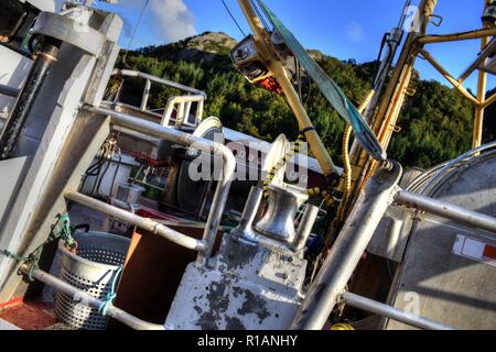 Norwegen, Lofoten, Hafen, Napp, Nappstraumen, Fischerei, Fischerboot, Fischereiflotte, Anker, Scheinwerfer, Nappholmen, Nappsvågen, Fischverarbeitung, Foto Stock