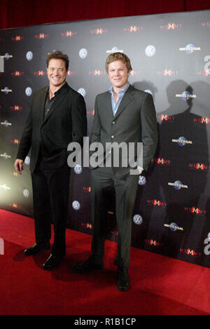 Brendan Fraser e Luke Ford la premiere di "La mummia, Tomba del Drago imperatore' in corrispondenza di una maggiore unione cinema. Sydney, Australia. 27.08.08. Foto Stock