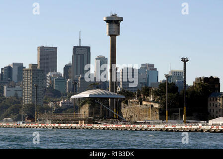 Il nuovo sobborgo di Sydney di Barangaroo, attualmente in costruzione sul Porto di Sydney foreshores. Salutata come una 'mini-città", il sobborgo inizierà la vita come sito per la Messa di apertura della Giornata Mondiale della Gioventù il 15 luglio 2008, quale una folla stimata di 150.000 parteciperà. Un luogo chiave per eventi della Giornata Mondiale della Gioventù è anche il sito di arrivo di Papa Benedetto XVI il 17 luglio 2008, durante la sua visita in Australia per la durata della Giornata Mondiale della Gioventù che si terrà dal 15-21 luglio, 2008. Un enorme stadio e l altare è essendo costruito per eventi della Giornata Mondiale della Gioventù a Barangaroo, compresa la Santa Messa di Apertura Foto Stock