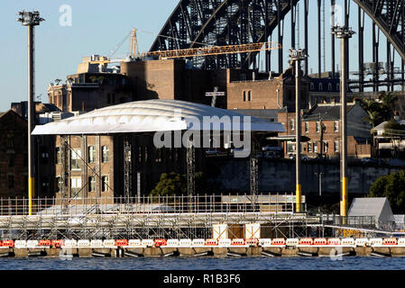 Il nuovo sobborgo di Sydney di Barangaroo, attualmente in costruzione sul Porto di Sydney foreshores. Salutata come una 'mini-città", il sobborgo inizierà la vita come sito per la Messa di apertura della Giornata Mondiale della Gioventù il 15 luglio 2008, quale una folla stimata di 150.000 parteciperà. Un luogo chiave per eventi della Giornata Mondiale della Gioventù è anche il sito di arrivo di Papa Benedetto XVI il 17 luglio 2008, durante la sua visita in Australia per la durata della Giornata Mondiale della Gioventù che si terrà dal 15-21 luglio, 2008. Un enorme stadio e l altare è essendo costruito per eventi della Giornata Mondiale della Gioventù a Barangaroo, compresa la Santa Messa di Apertura Foto Stock