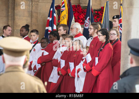 Northampton, Regno Unito. Xi Nov, 2018. Ricordo la sfilata di Domenica a Northampton tutti i santi della Chiesa", Northampton Credito: PATRICK ANTHONISZ/Alamy Live News Foto Stock