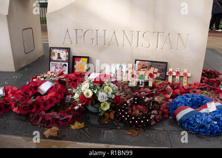 Londra REGNO UNITO, 11 Novembre 2018: l'Iraq e Afghanistan memorial a Whitehall a Londra il ricordo di credito Domenica: su Vista/fotografica Alamy Live News Foto Stock