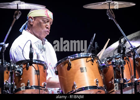 Cartagena, Spagna. 10 Novembre, 2018. Billy Cobham, durante la sua performance al Festival del jazz di Cartagena. © ABEL F. ROS/Alamy Live News Foto Stock