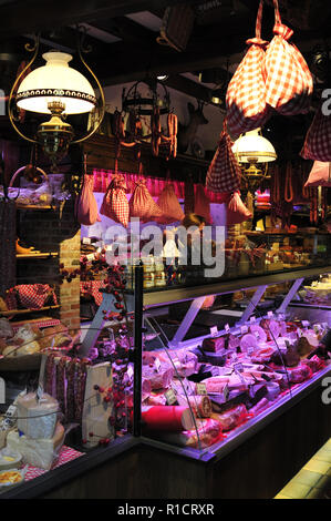 'Diksmuids Boterhuis' shop in Bruges (Belgio). Negozio di gastronomia a Brugge. Foto Stock