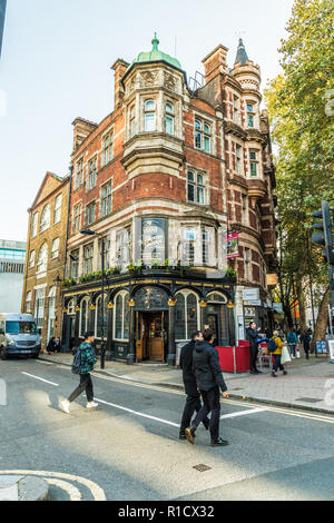 Una tipica vista in Londra Foto Stock