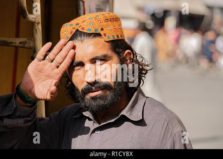 Il ritratto del barbuto pakistano mercato di Islamabad, Pakistan Foto Stock