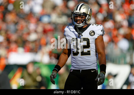 Cincinnati, OH, Stati Uniti d'America. Xi Nov, 2018. New Orleans Saints fullback Zach linea (42) reagisce in un gioco tra il New Orleans Saints e Cincinnati Bengals a Novembre 11, 2018 a Paul Brown Stadium di Cincinnati, OH. Adam Lacy/CSM/Alamy Live News Foto Stock