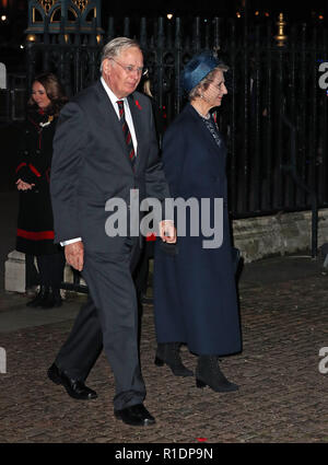 Il Duca e la Duchessa di Gloucester arrivano presso l'Abbazia di Westminster, Londra, per partecipare ad un servizio nazionale in occasione del centenario dell'armistizio. Foto Stock