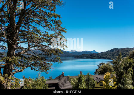 Vista meravigliosa del Nahuel Huapi lago a Villa La Angostura Foto Stock