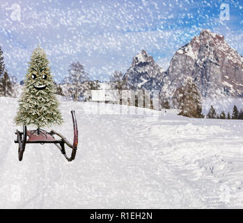 Funny sorridendo felice albero di Natale lo scorrimento verso il basso la collina di sci pendenza di un inverno paesaggio di montagna in presenza di neve freddo Foto Stock