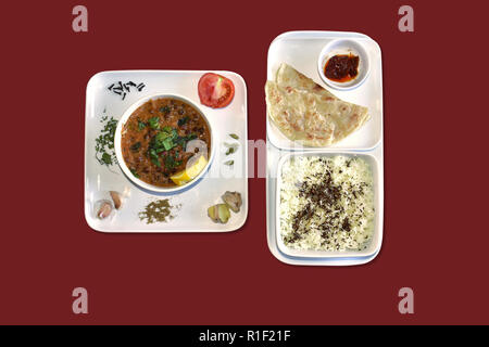 Delizioso, gustoso, Yummy, Indian Food delizioso, appetitoso, Yummy, piccante, South Indian Black Chana Curry con Jera riso, Roti e Pickle Foto Stock