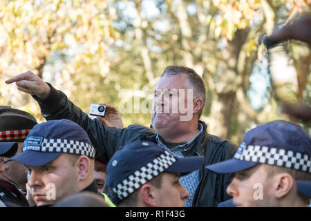 Un anti islam l uomo dà un discorso durante il settimanale Speakers Corner evento a Londra. Foto Stock