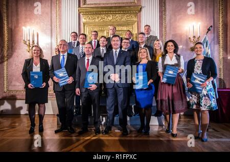 Monaco di Baviera, Germania. Xii Nov, 2018. Il Ministro Presidente della Baviera MARKUS SOEDER ha presentato i nuovi membri del suo gabinetto a Prinz Carl Palais. Il dott. Soeder è stato confermato come Ministro Presidente il 9 novembre 6 ed è il successore di Horst Seehofer. Credito: Sachelle Babbar/ZUMA filo/Alamy Live News Foto Stock