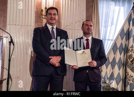 Monaco di Baviera, Germania. Xii Nov, 2018. Hubert Aiwanger, MdL Staatsminister fÃƒÂ¼r Wirtschaft Energie und Technologie. Il Ministro Presidente della Baviera MARKUS SOEDER ha presentato i nuovi membri del suo gabinetto a Prinz Carl Palais. Il dott. Soeder è stato confermato come Ministro Presidente il 9 novembre 6 ed è il successore di Horst Seehofer. Credito: Sachelle Babbar/ZUMA filo/Alamy Live News Foto Stock