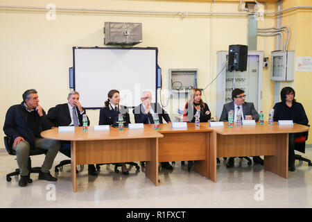 Caserta, Campania, Italia, 12 Nov 2018. Scuola V ¡ circolo didattico di Caserta prima in Italia per includere i richiedenti asilo nel suo personale (Antonio Balasco) Credito: Antonio Balasco/Alamy Live News Foto Stock