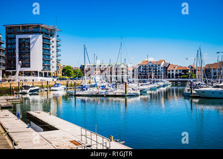 Ocean Village Marina. Southampton, Hampshire, Inghilterra, Regno Unito, Gran Bretagna, Europa Foto Stock