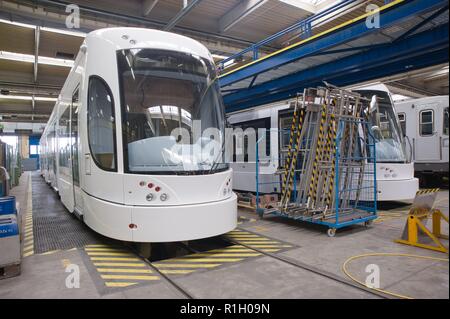 Wien, Hauptwerkstätte der Wiener Linien, Strassenbahn von Bombardier für Palermo - Vienna, officina principale di Vienna autorità dei trasporti, Bombardier Tr Foto Stock