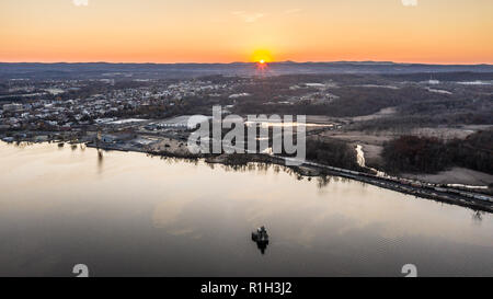 Sunrise, Hudson faro di Atene, il fiume Hudson, Hudson, New York, Stati Uniti d'America Foto Stock