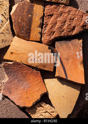 Pottery sherds, Homolovi II sito, Rovine Homolovi parco statale, Winslow, Arizona. Foto Stock