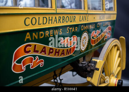 Un bus vintage in London Bus Museum Foto Stock