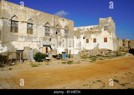 Abbandonato tradizionali Omani house di Mirbat, regione di Dhofar, Oman. Foto Stock