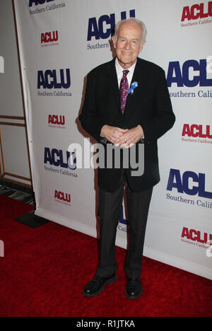 Beverly Hills, in California, Stati Uniti d'America. 11 Nov 2018. Mike Farrell 11/11/2018 La ACLU SoCal annuali di Bill of Rights la cena presso il Beverly Wilshire Hotel di Beverly Hills, CA Foto: Cronos/Hollywood News Credito: Cronos/Alamy Live News Foto Stock